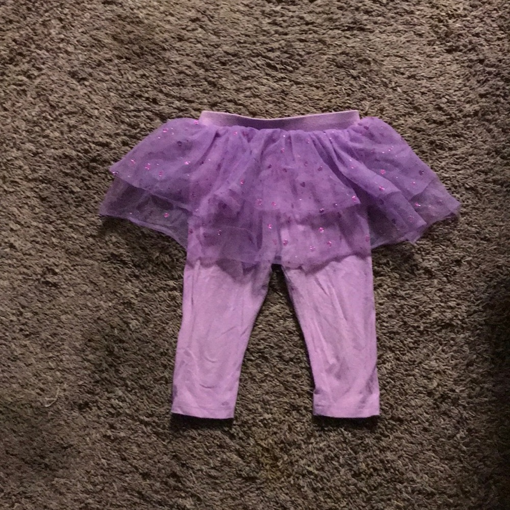 FUN leggings w/lace & GLITTER skirt